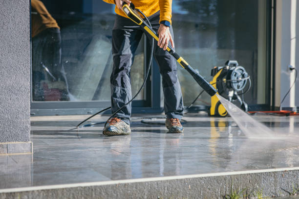 Why Choose Our Certified Pressure Washing Experts for Your Project Needs in Unionville, MO?